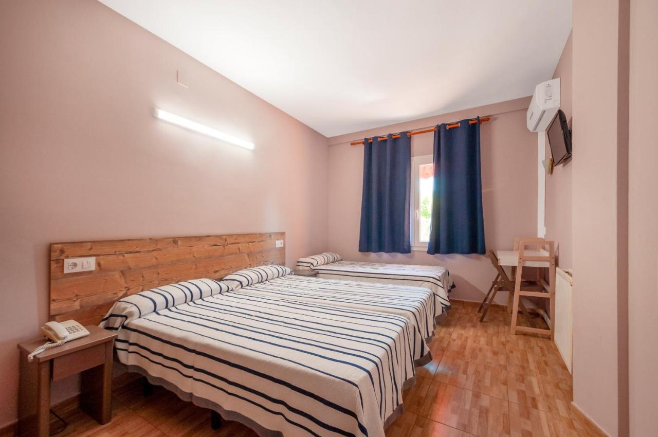 Hotel Silvia Empuriabrava Kültér fotó