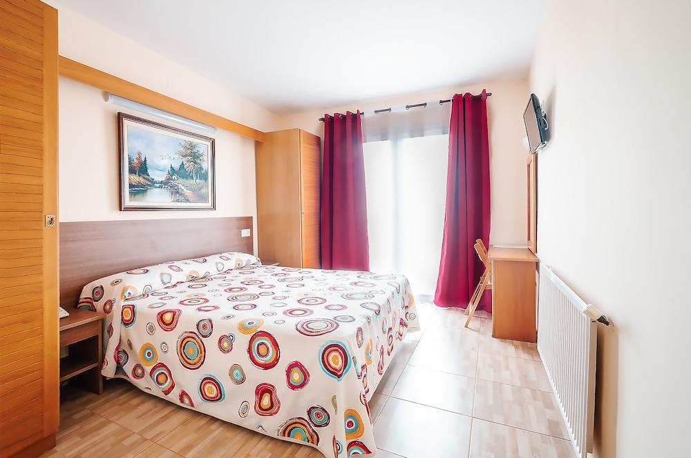 Hotel Silvia Empuriabrava Kültér fotó