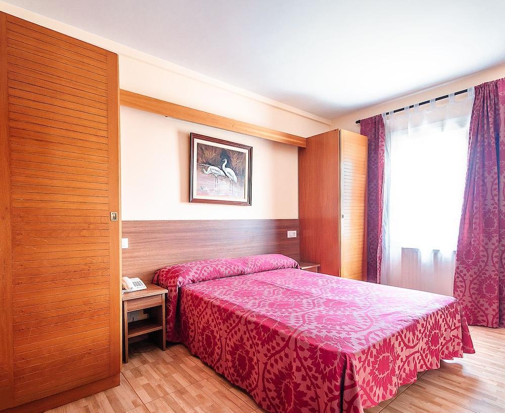 Hotel Silvia Empuriabrava Kültér fotó
